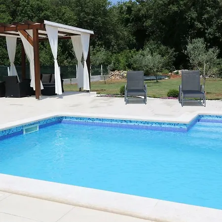 Villa Tara *