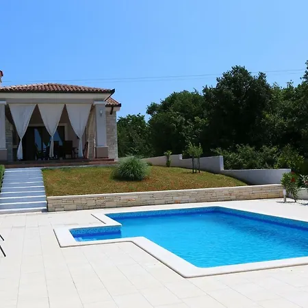 Villa Tara