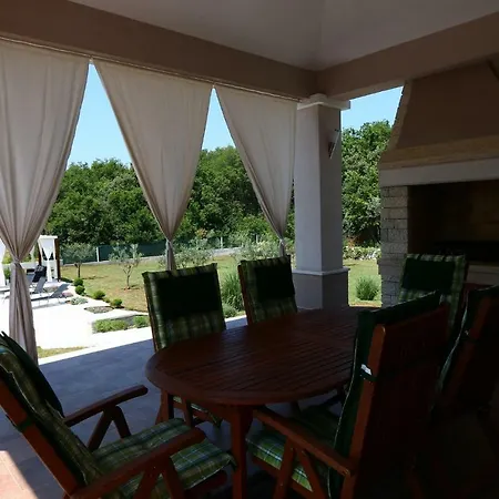 Tara Villa