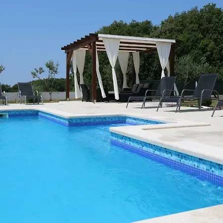 Tara Villa *